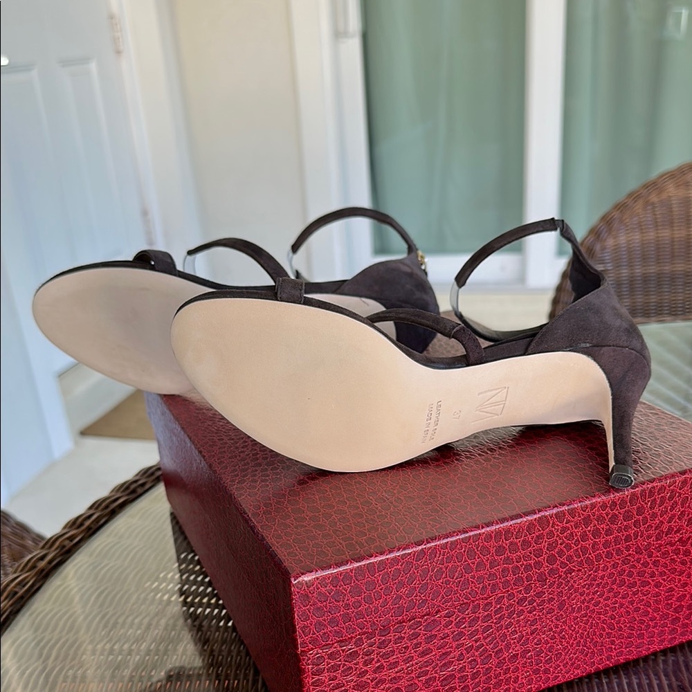 Tamara Mellon Pillow Top New Never Worn Brown Suede Size 7 - Picture 5 of 7